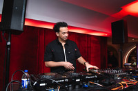 Dance Floor & DJs